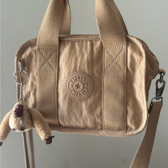 Kipling Tan Shoulder Bag with Monkey Keychain - Picture 3 of 11